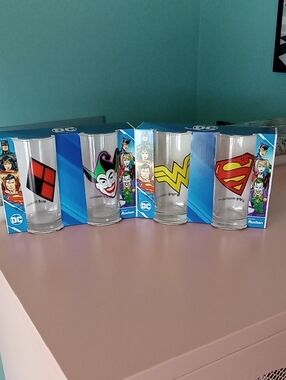 DC Character Logo Glasses Set - Red, Yellow, Purple, Black